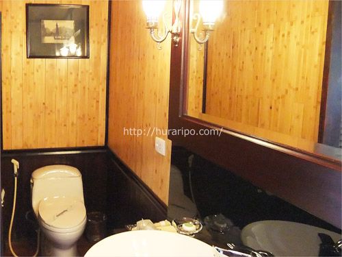 世界遺産ハロン湾ジャスミンクルーズ船のトイレ