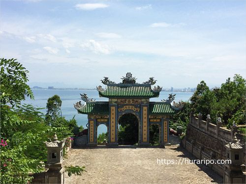 ダナン一番人気の観光スポットリンウン寺（Chùa Linh Ứng）があるモンキーマウンテン